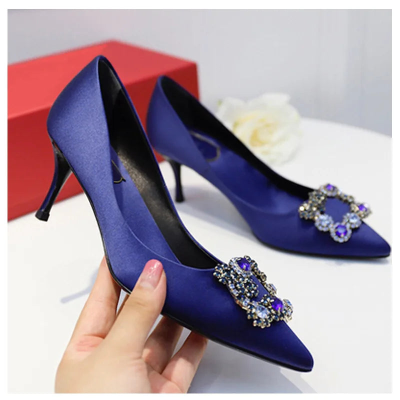 Spring and summer new pointed shallow silk rhinestone flat shoes thin high-heeled banquet dress large size small size women shoe
