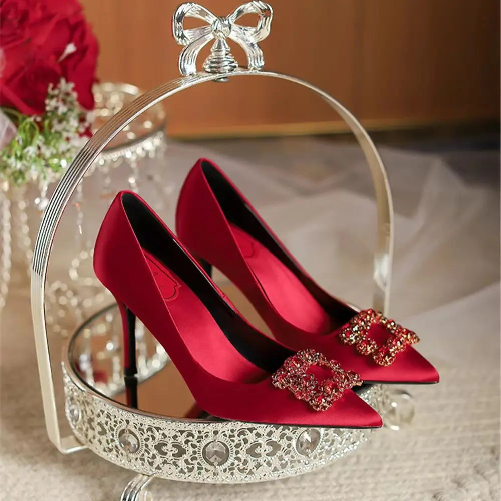 Spring and summer new pointed shallow silk rhinestone flat shoes thin high-heeled banquet dress large size small size women shoe