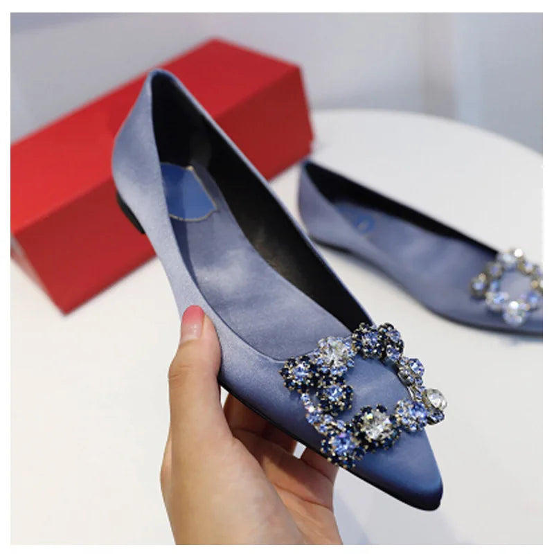 Spring and summer new pointed shallow silk rhinestone flat shoes thin high-heeled banquet dress large size small size women shoe