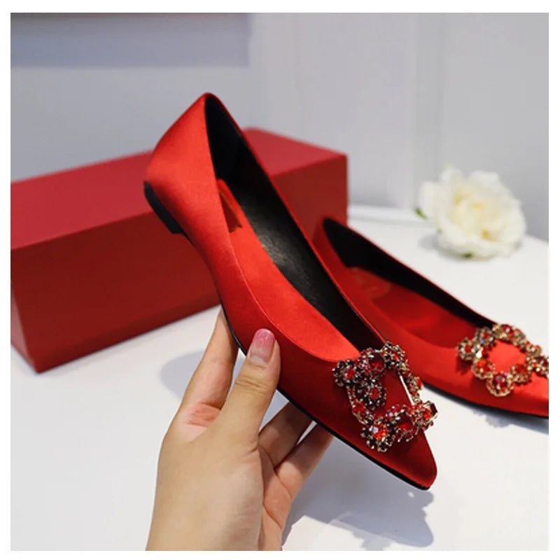 Spring and summer new pointed shallow silk rhinestone flat shoes thin high-heeled banquet dress large size small size women shoe