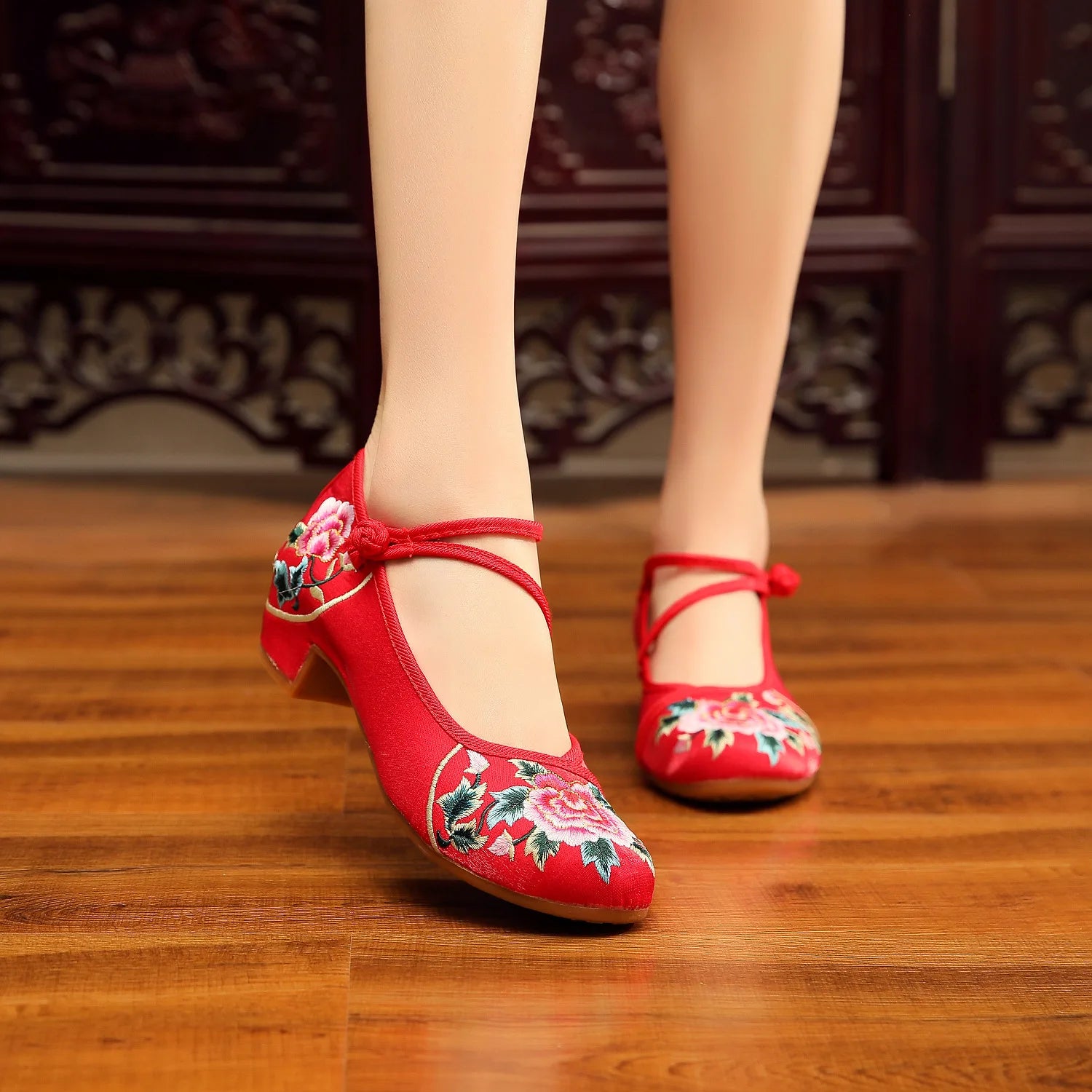 Shoes for Women Embroidery Ethnic Style Traditional Old Beijing Streetwear Dance Vintage Cheongsam Chinese Style Hanfu Qi Pao