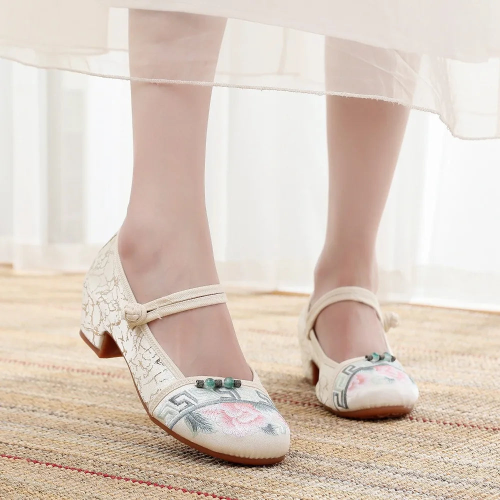 Shoes for Women Embroidery Ethnic Style Traditional Old Beijing Streetwear Dance Vintage Cheongsam Chinese Style Hanfu Qi Pao