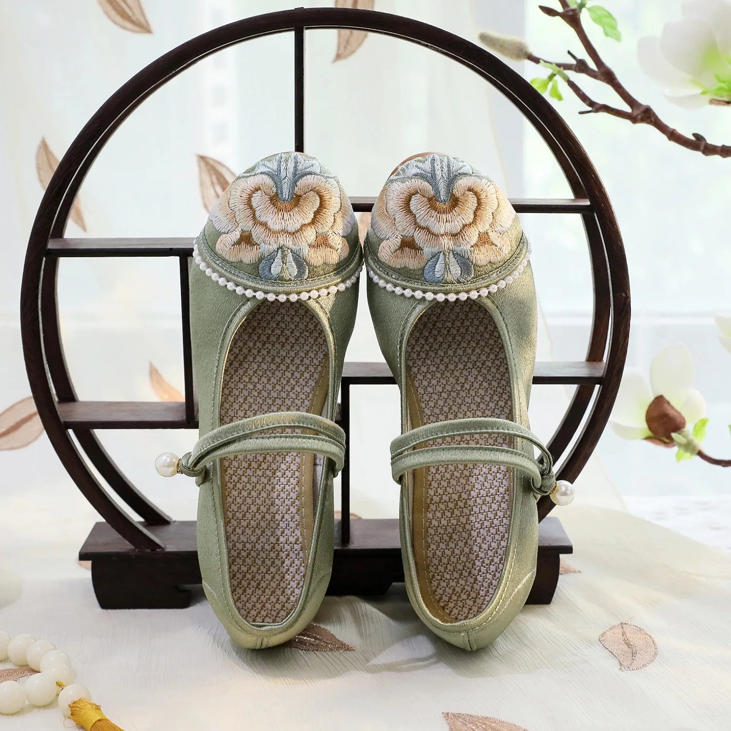 Shoes for Women Embroidery Ethnic Style Traditional Old Beijing Streetwear Dance Vintage Cheongsam Chinese Style Hanfu Qi Pao