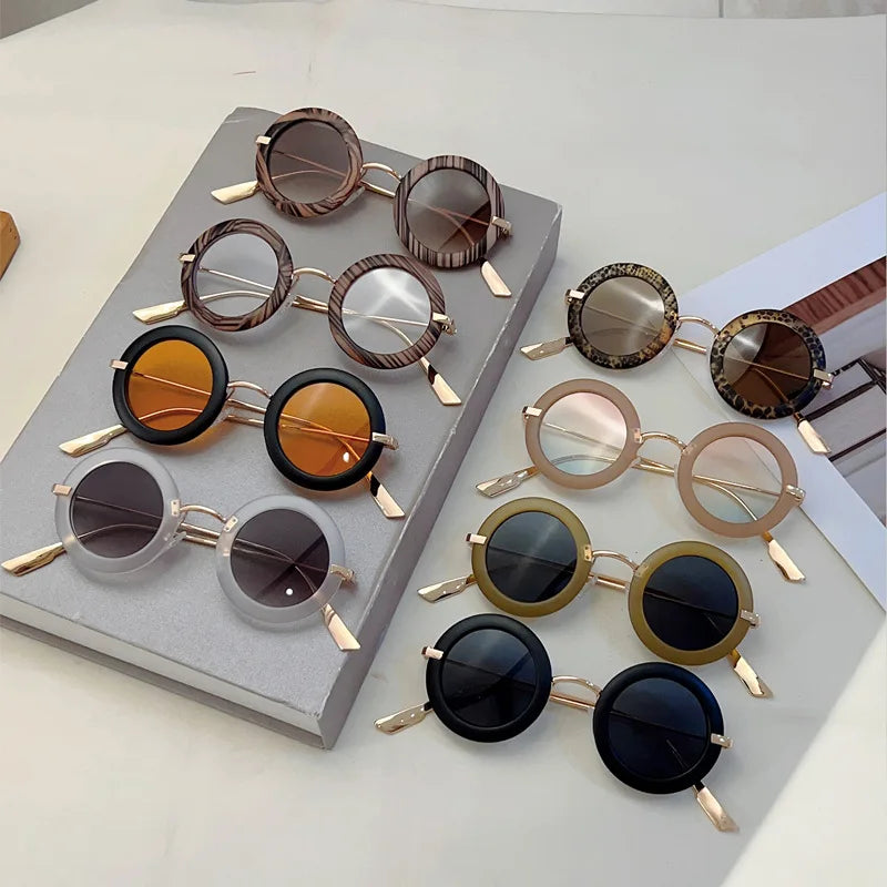 Luxury Brand Designer Round Sunglasses Women For Men 2025 New Popular Vintage Sun Glasses Punk Rivet Metal Steampunk Eyewear