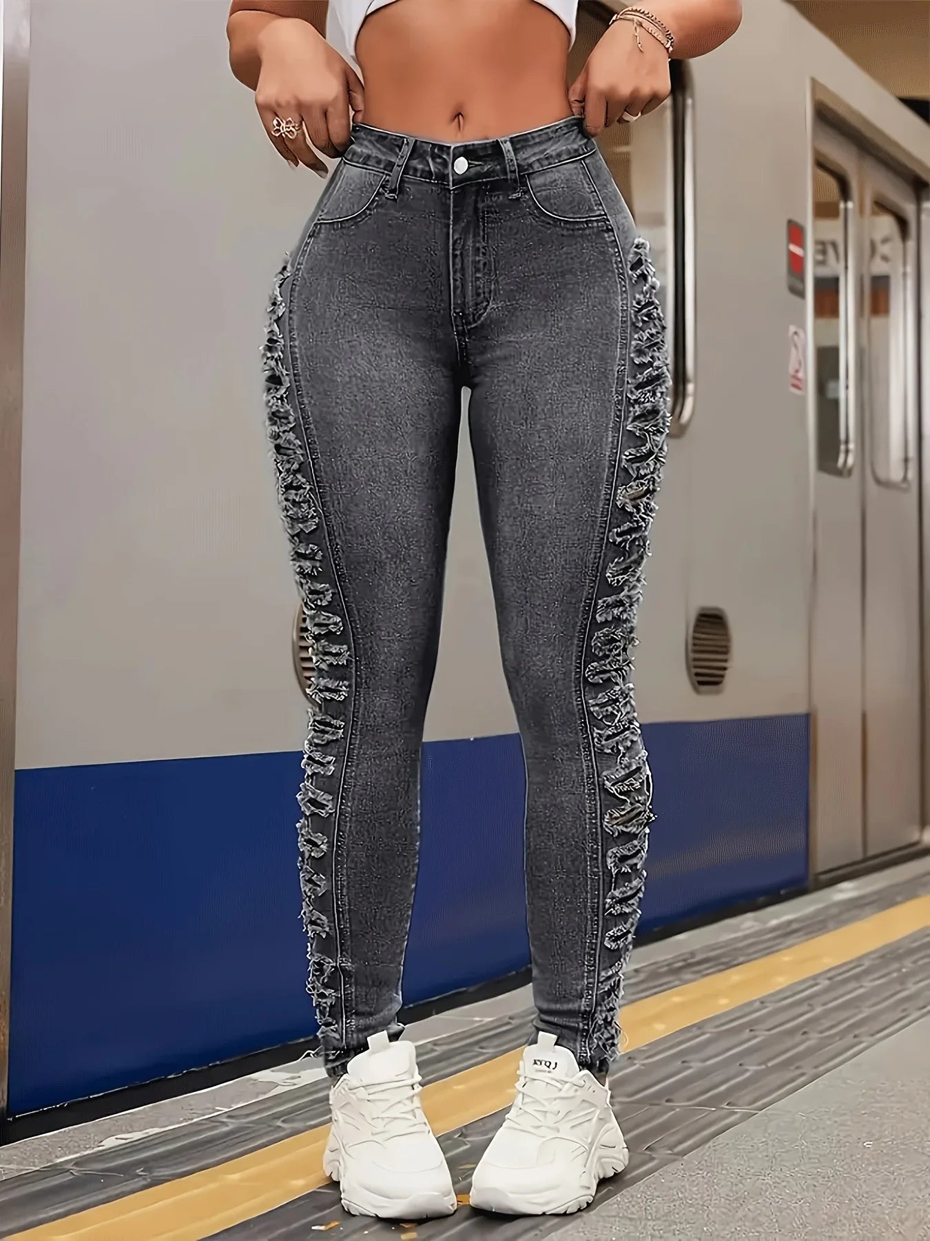 Women's fashionable classic black and gray side layered ripped elastic slim fit and hip-retracted casual nine-point foot jeans
