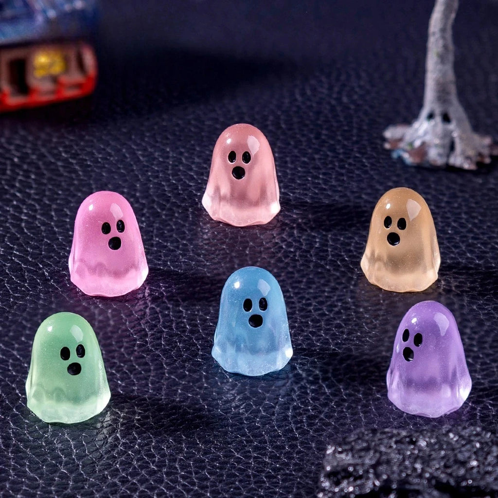 10/20/50pcs Luminous Ghost Figures Glowing At Night Action Figure Mini Micro Landscape Miniatures Halloween Decoration Gifts
