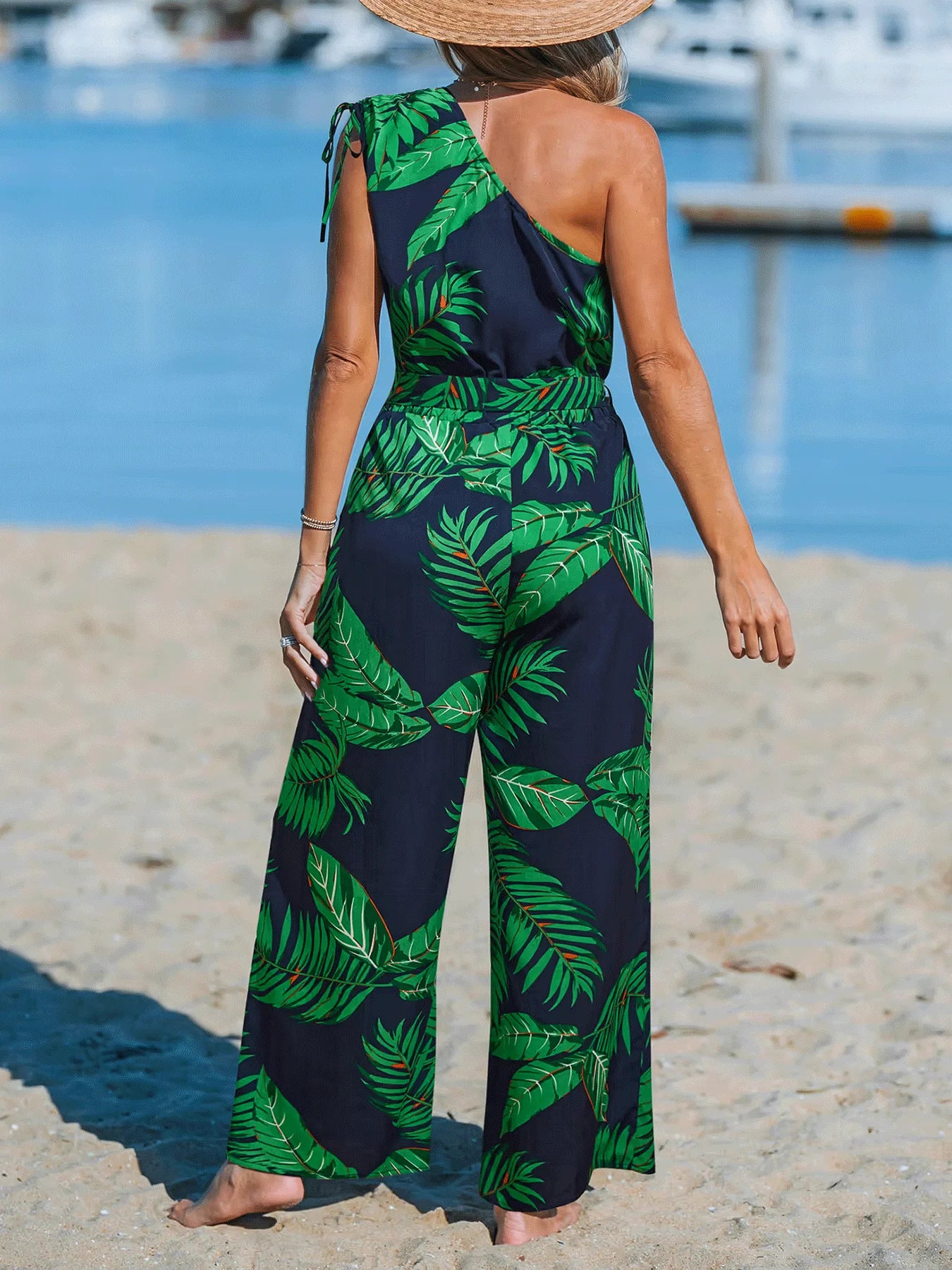 Women's Holiday One-Shoulder Jumpsuit, Comfortable and Fashionable Summer Dress, Suitable for Beach Days and Parties