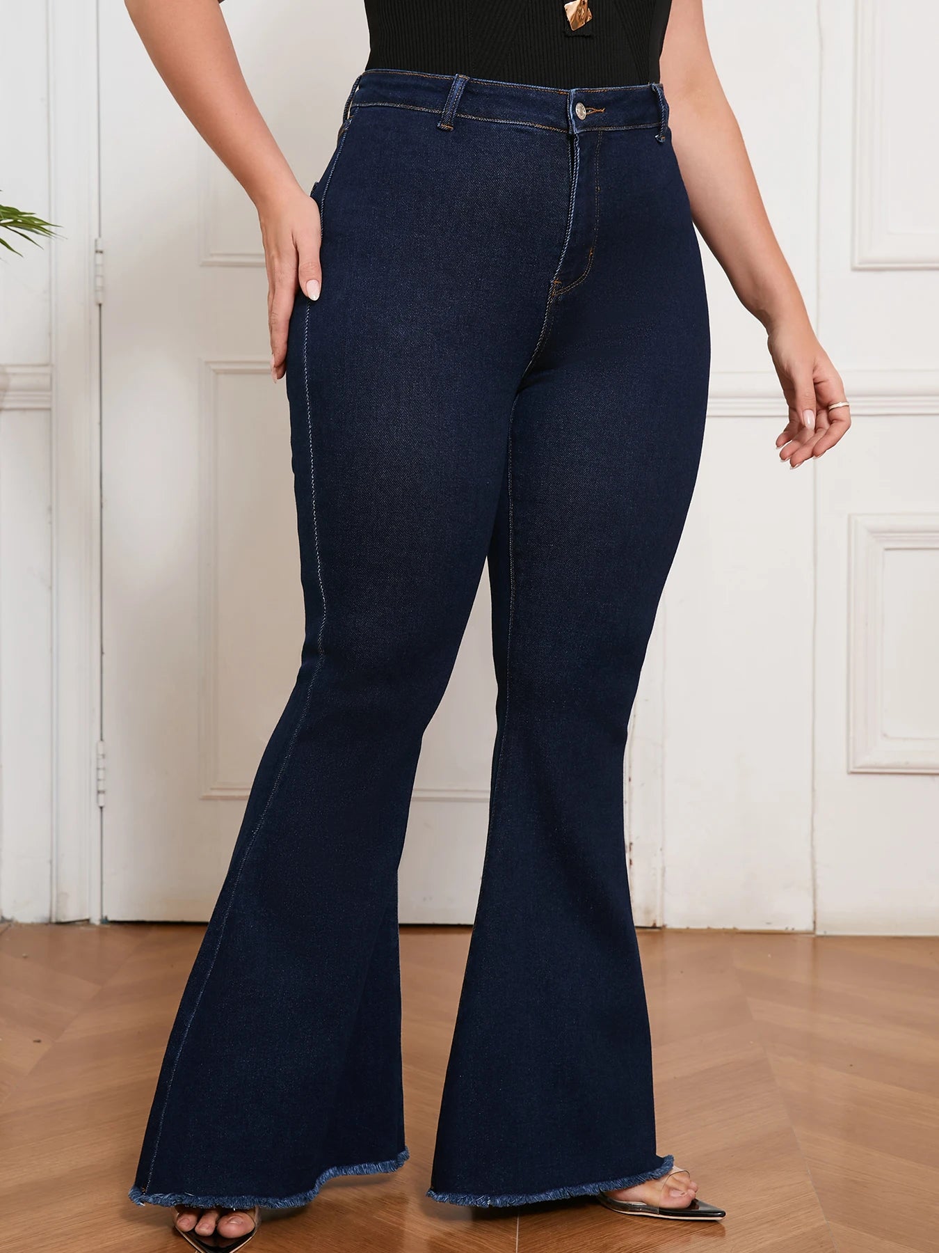 Curvy Fit High Waisted Flared Jeans for Women Plus Size Stretch Denim Pants Elegant Retro Wide Leg Casual Streetwear