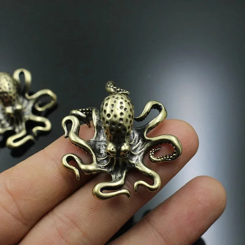 Brass Octopus Home Decoration Antique Copper Animal Figurines Miniatures Desk Ornament Accessories Creative Table Tea Pets Craft