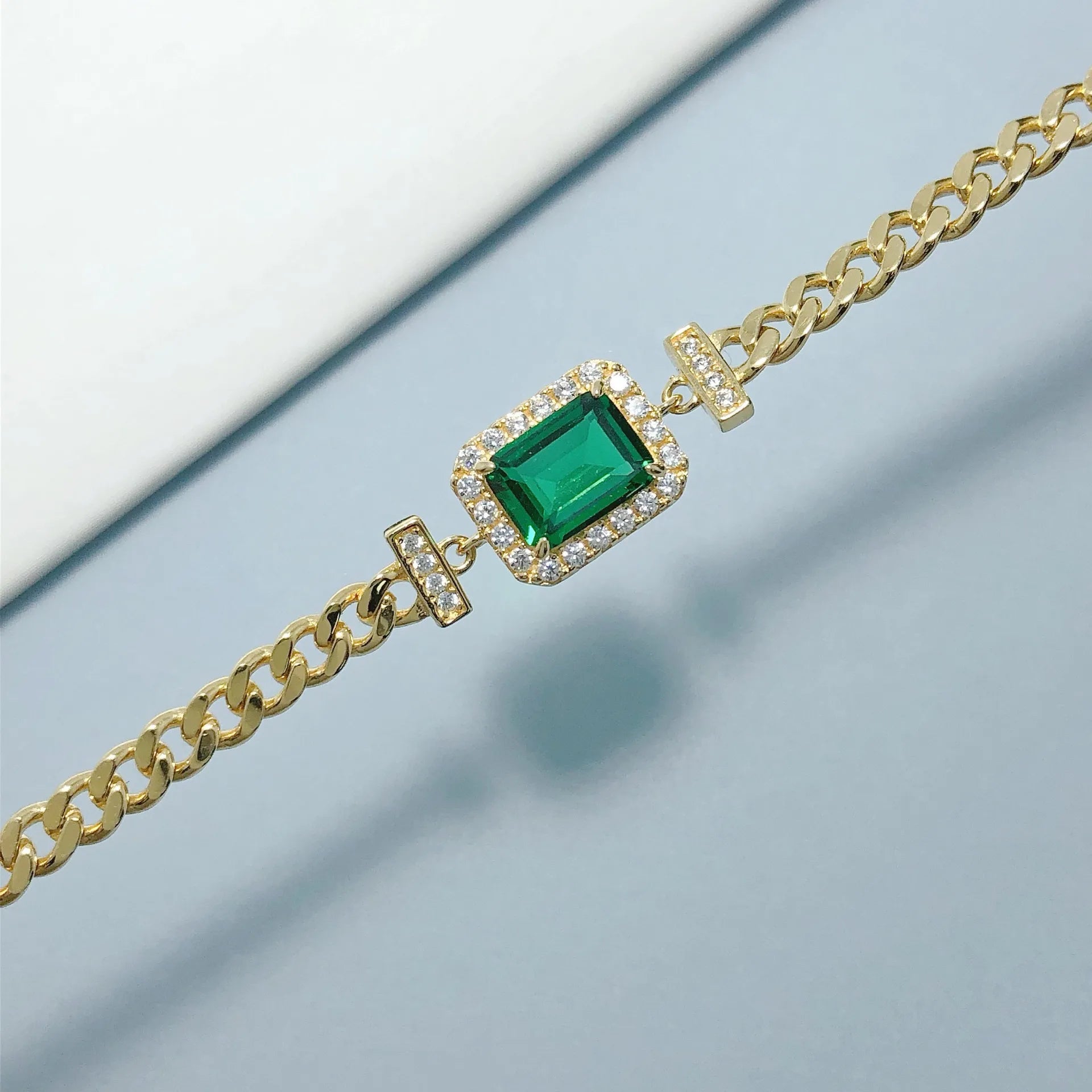 Luxury 100% Real 18k Gold  Women's Vintage Emerald Diamond Bracelet Square Moissanite Bracelet