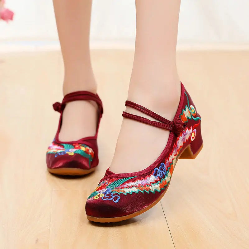 Shoes for Women Embroidery Ethnic Style Traditional Old Beijing Streetwear Dance Vintage Cheongsam Chinese Style Hanfu Qi Pao