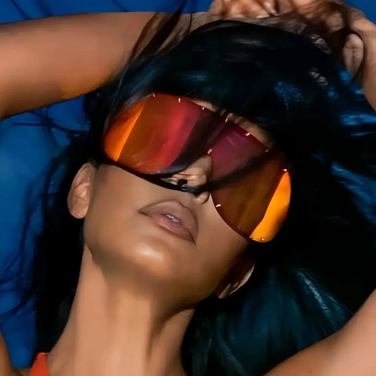 Polarized Oversized One Piece Sunglasses Women For Men 2025 Vintage Sun Glasses Punk Metal Rivet Popular Windproof Eyewear UV400