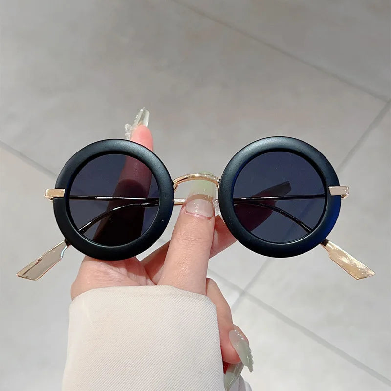 Luxury Brand Designer Round Sunglasses Women For Men 2025 New Popular Vintage Sun Glasses Punk Rivet Metal Steampunk Eyewear