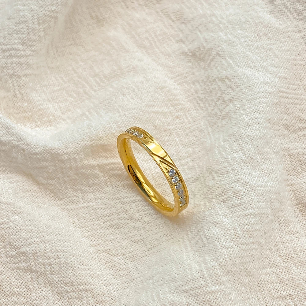 eManco Gorgeous Minimalist Twisted Band Crystal Stainless Steel PVD Ring Gold Color Women's Daily Office Date Trendy Jewelry