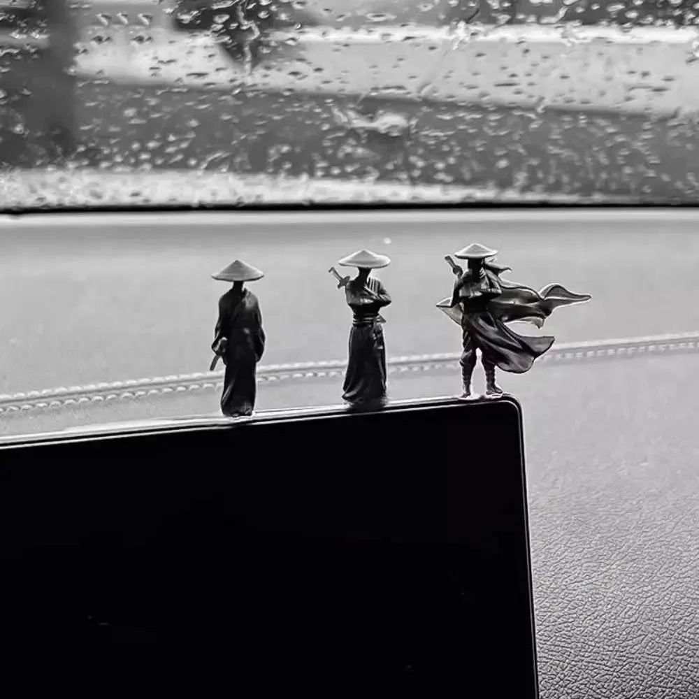 6Pcs/set Mini Chinese Swordsman Figure Exquisite Ancient Car Statue Ornament Cartoon Swordsman Miniatures Interior Decor