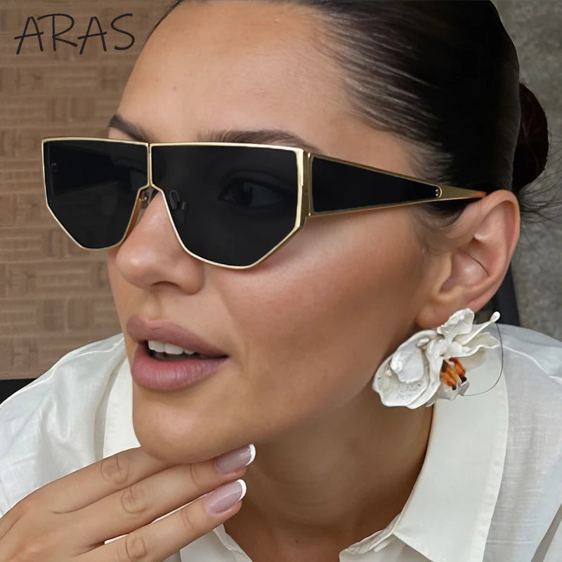 Y2K Punk Shield Sunglasses Women 2025 Luxury Brand Oversized Trendy Sun Glasses Windproof Night Vision Driving Goggle Eyewear