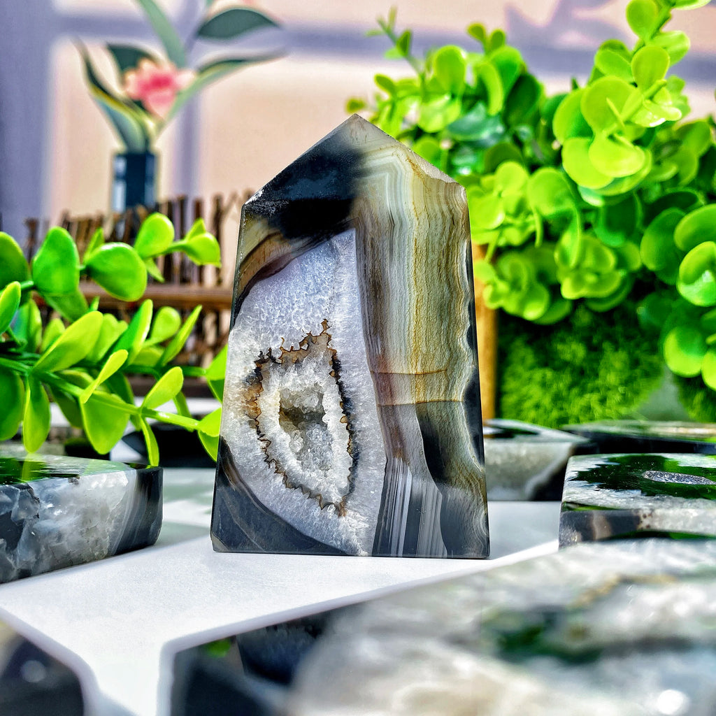 1PC Random High Quality Black Sardonyx Geode Agate Point,Natural Crystal Point,Home Decoration,Glitter,Christmas Gift