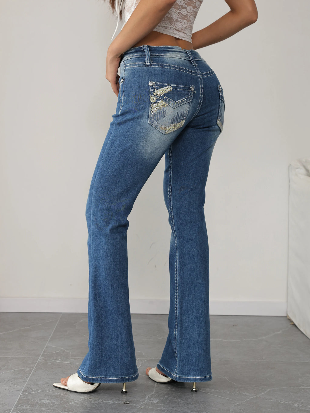 Plus Size High Rise Stretch Flare Jeans for Women Blue Embroidered Denim Pants Casual Loose Fit Slimming Trousers Clothing