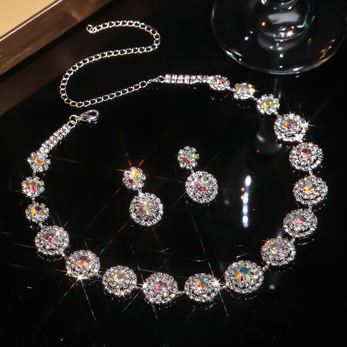 Elegant Rhinestone Jewelry Set Necklace & Dangle Earrings for Party Daily Clothing DecorTrendy All-match & Exquisite Jewelry