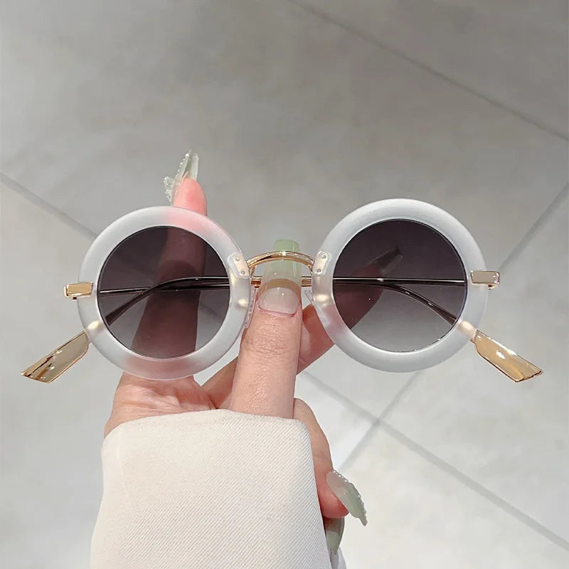 Luxury Brand Designer Round Sunglasses Women For Men 2025 New Popular Vintage Sun Glasses Punk Rivet Metal Steampunk Eyewear