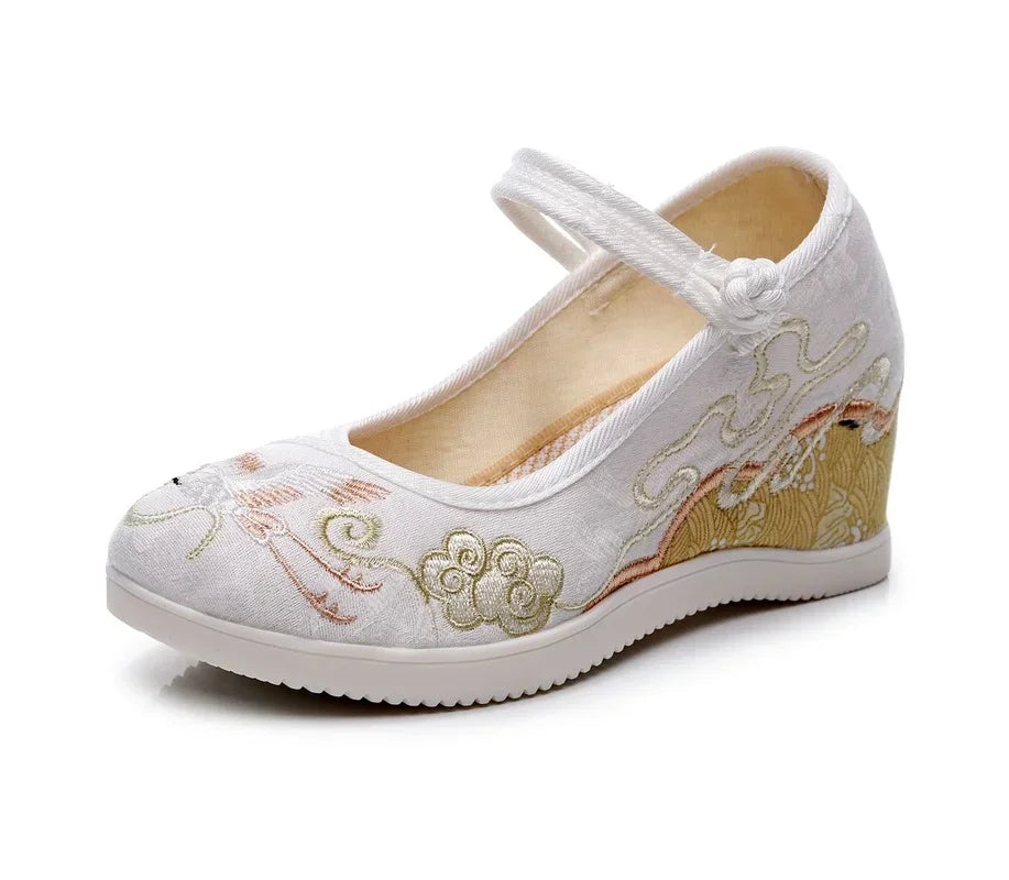 Autumn Elevator Shoes Woman Casual Harajuku Chinese Ethnic Style Canvas Vintage Embroidered Cloth Hanfu Shoes Women Zapatos