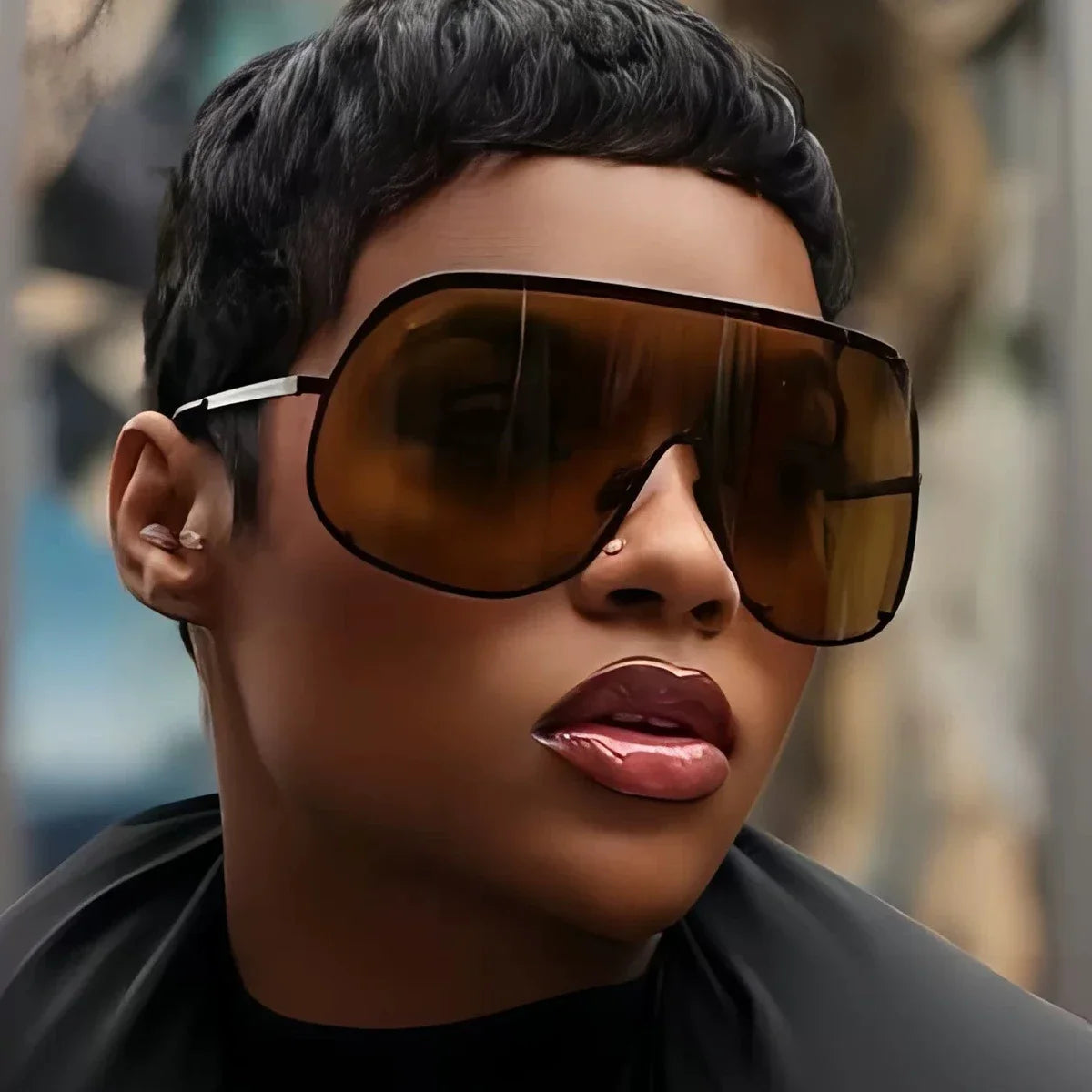 Polarized Oversized One Piece Sunglasses Women For Men 2025 Vintage Sun Glasses Punk Metal Rivet Popular Windproof Eyewear UV400