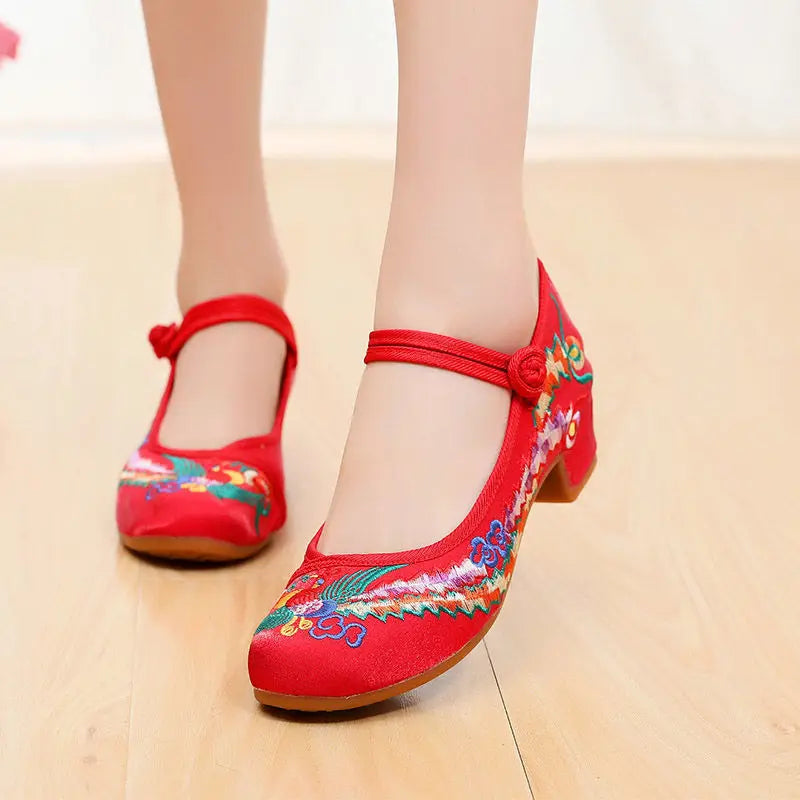 Shoes for Women Embroidery Ethnic Style Traditional Old Beijing Streetwear Dance Vintage Cheongsam Chinese Style Hanfu Qi Pao