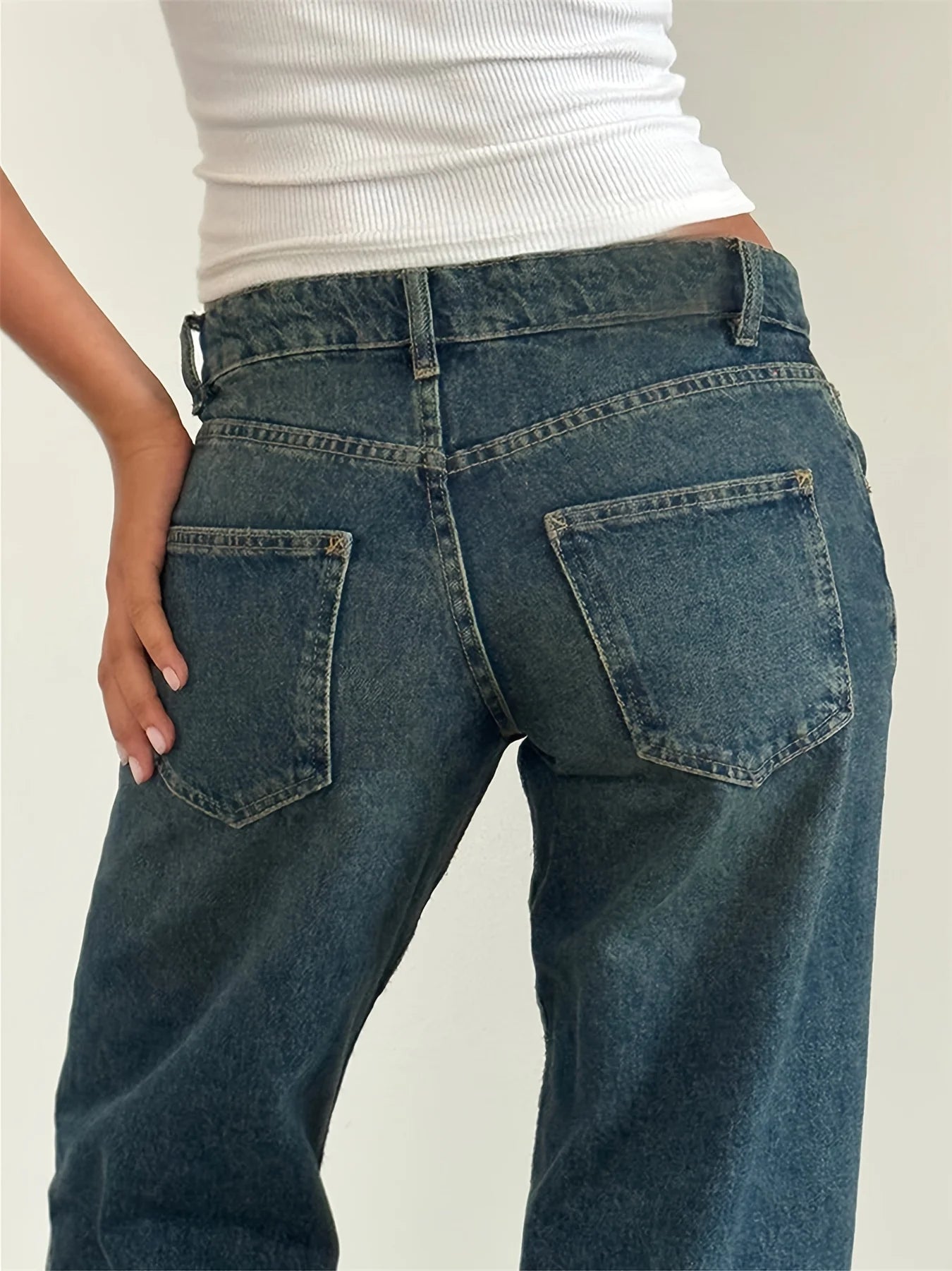 New women's solid-color washed straight-leg jeans, low-waisted, simple, versatile, fashionable, comfortable and loose for goin